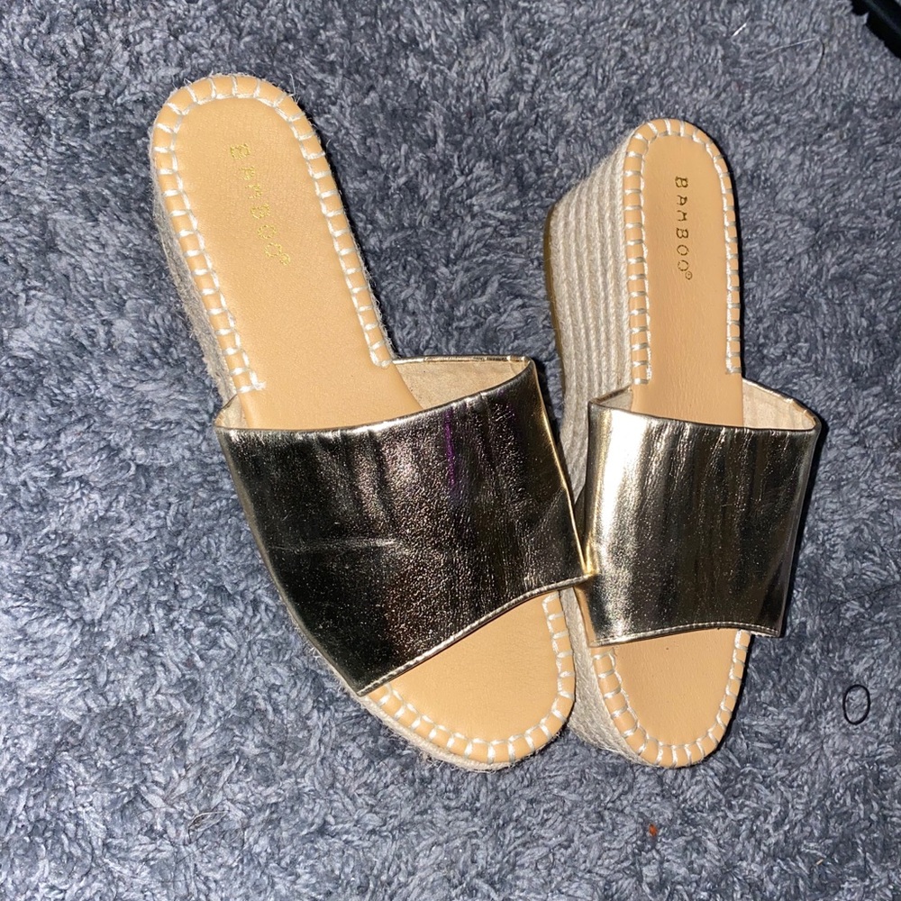 Platform sandals